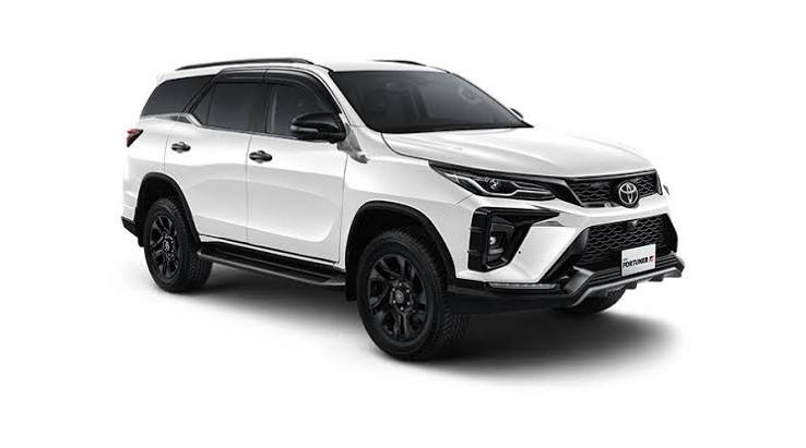 Toyota Fortuner GR Sport 2.8 Diesel AT